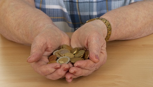 ”Politiker försöker slippa debatt om pensioner”