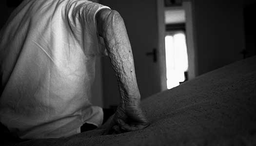 – Sjuka äldre får inte längre lämnas ensamma på nätterna