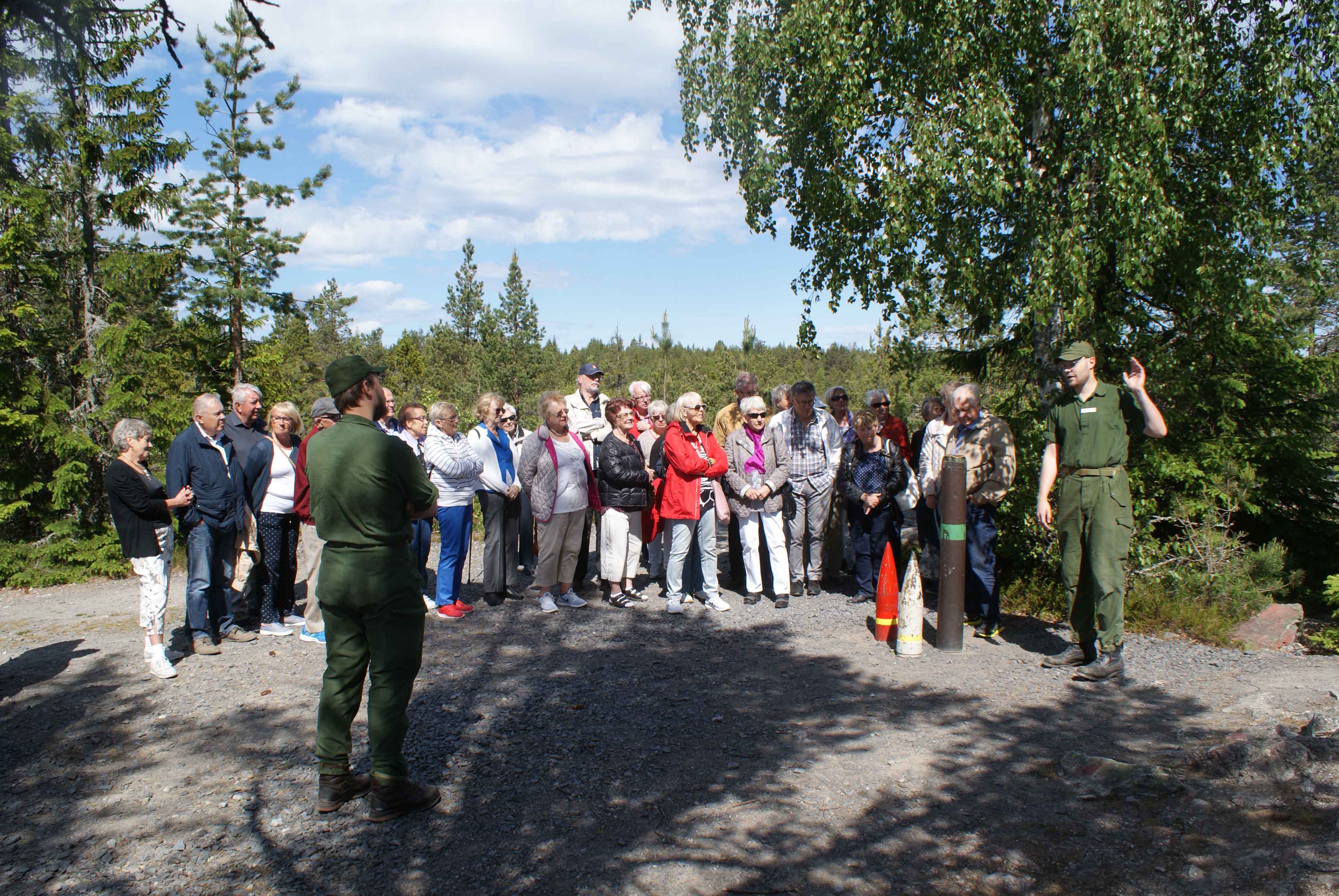 Roten intar hemlig fästning