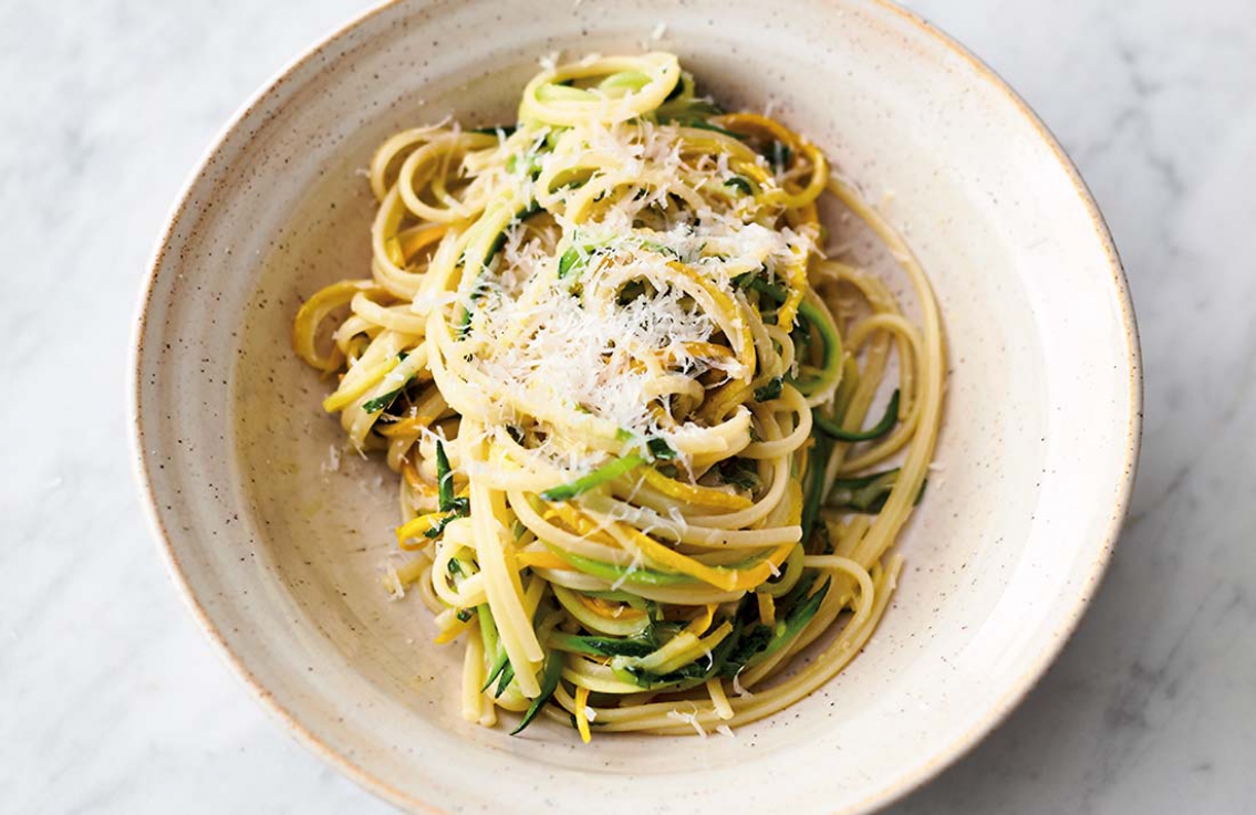 Linguine med citronzucchini