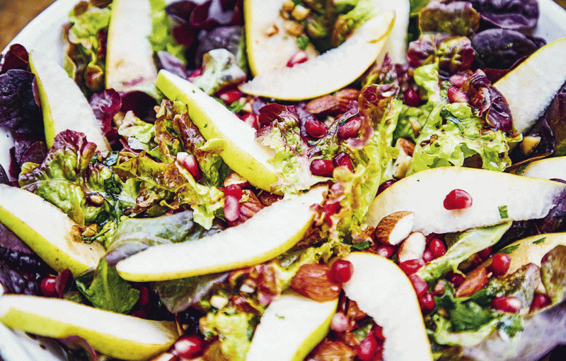 Sallad med päron och mandel