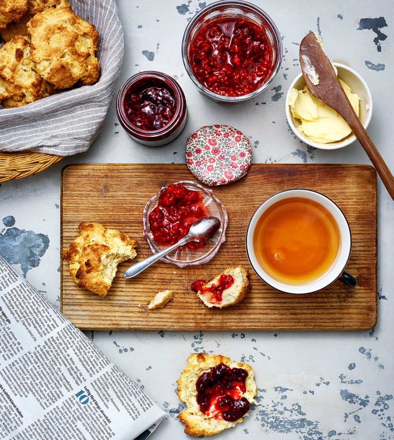 Hallonmarmelad med lakritspulver och kakaonibs