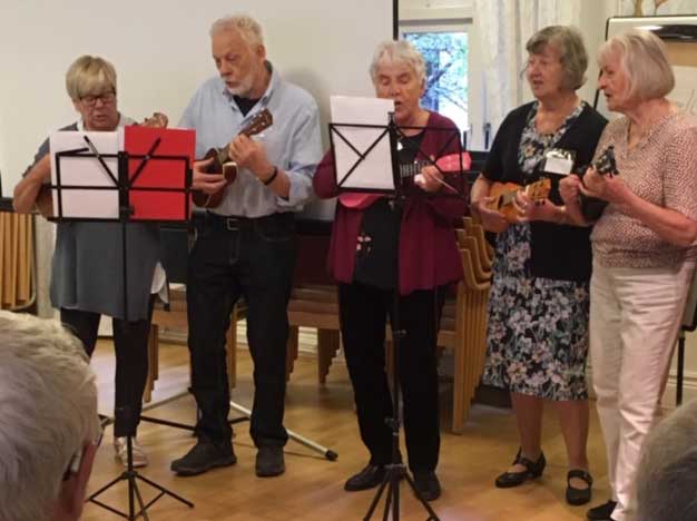 80-årsjubileum med mingel och fika