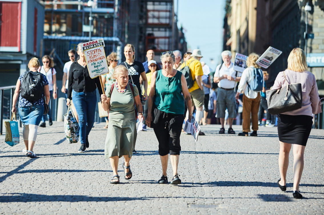 Gör väsen av sig