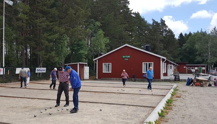 Nu spelar vi boule igen