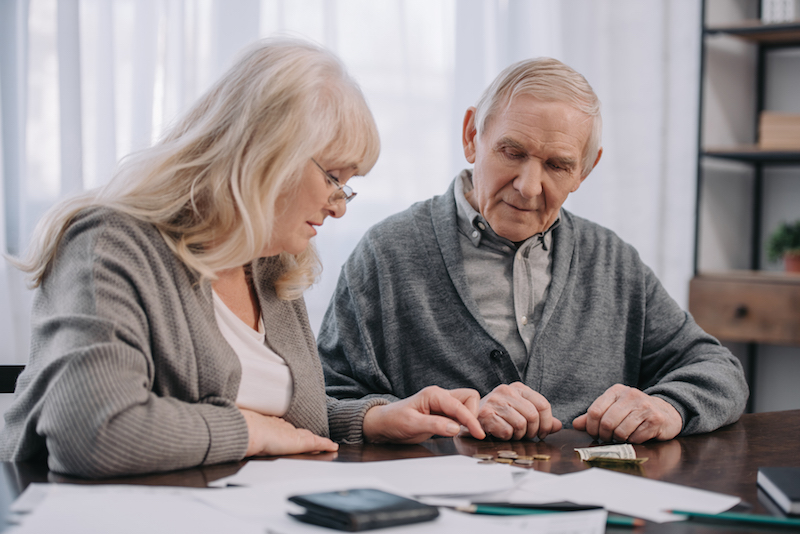 Löner fortsätter dra ifrån pensioner