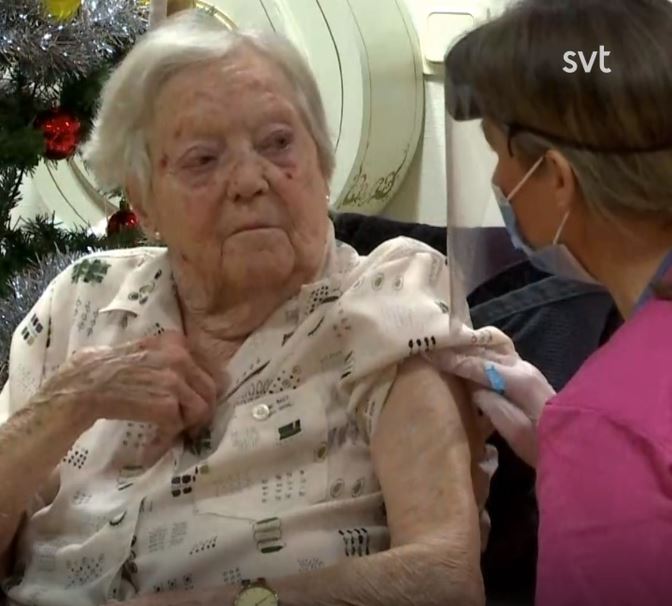 Gun-Britt, 91, blev först i Sverige att få vaccinet