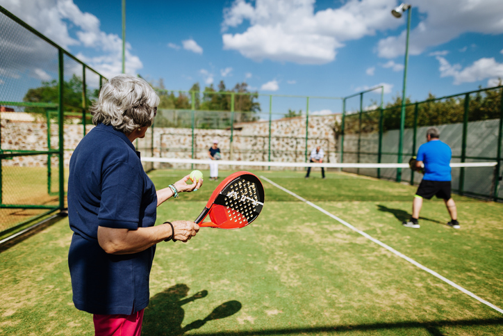 Padelsuccé för spelsugna seniorer