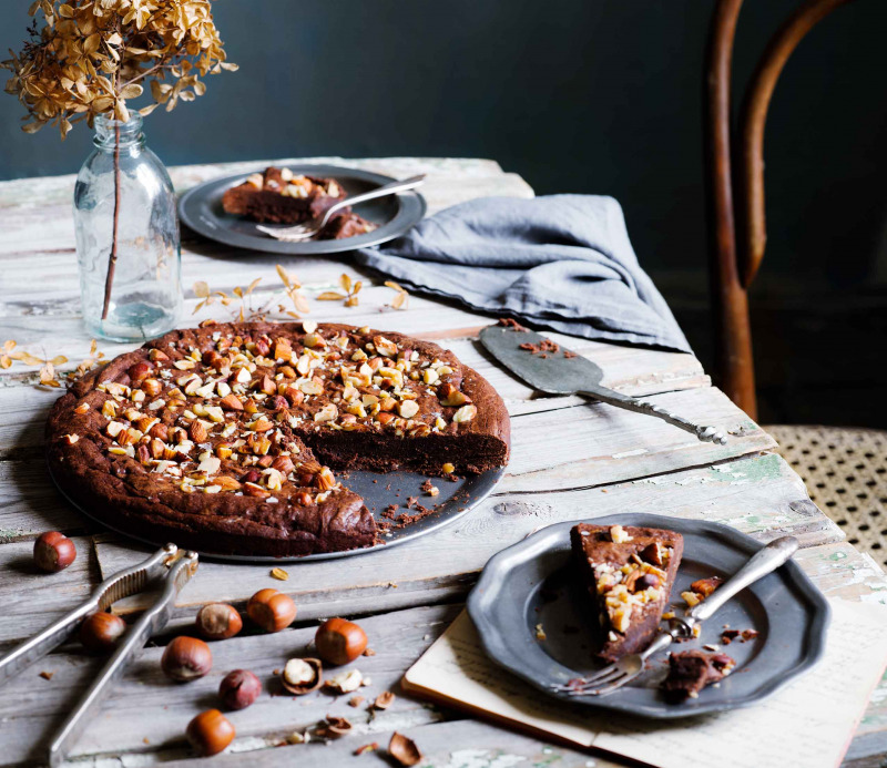 Professorns chokladkaka med olivolja och nötter