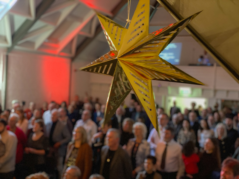 Seniorer missar julkonserter när covidbevisen dröjer