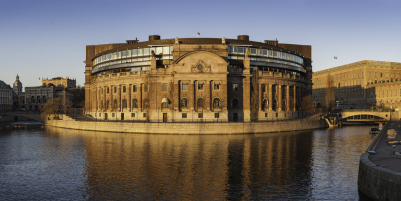 Lämnar riksdagen i förtid