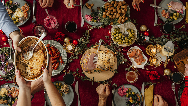 Mindre mat på svenskarnas julbord i år
