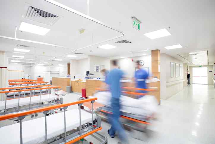 Platsbristen ökar på landets sjukhus