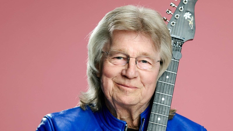 Janne Schaffer är lyckligt gift med gitarren