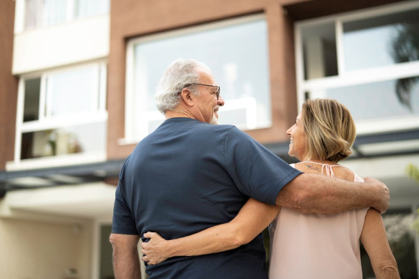 Vill flytta – bor kvar