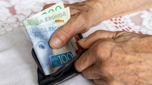 Dyrt i längden få förskott på pension