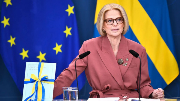 M lovar sänka skatt på pension