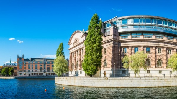Så ska topparna klara sig på en vanlig pension