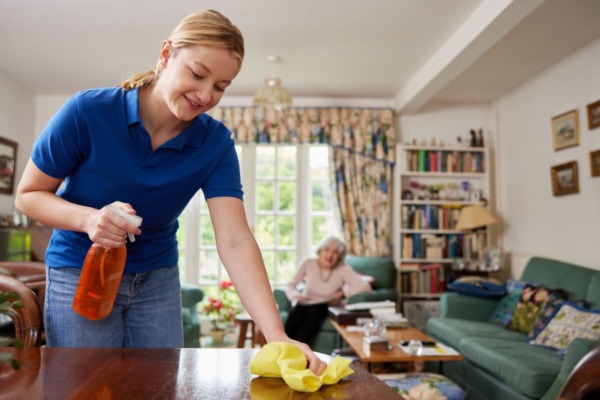 Äldre med hemtjänst minskar