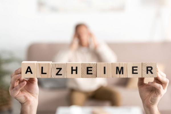 Behandling mot Alzheimer nu i Sverige