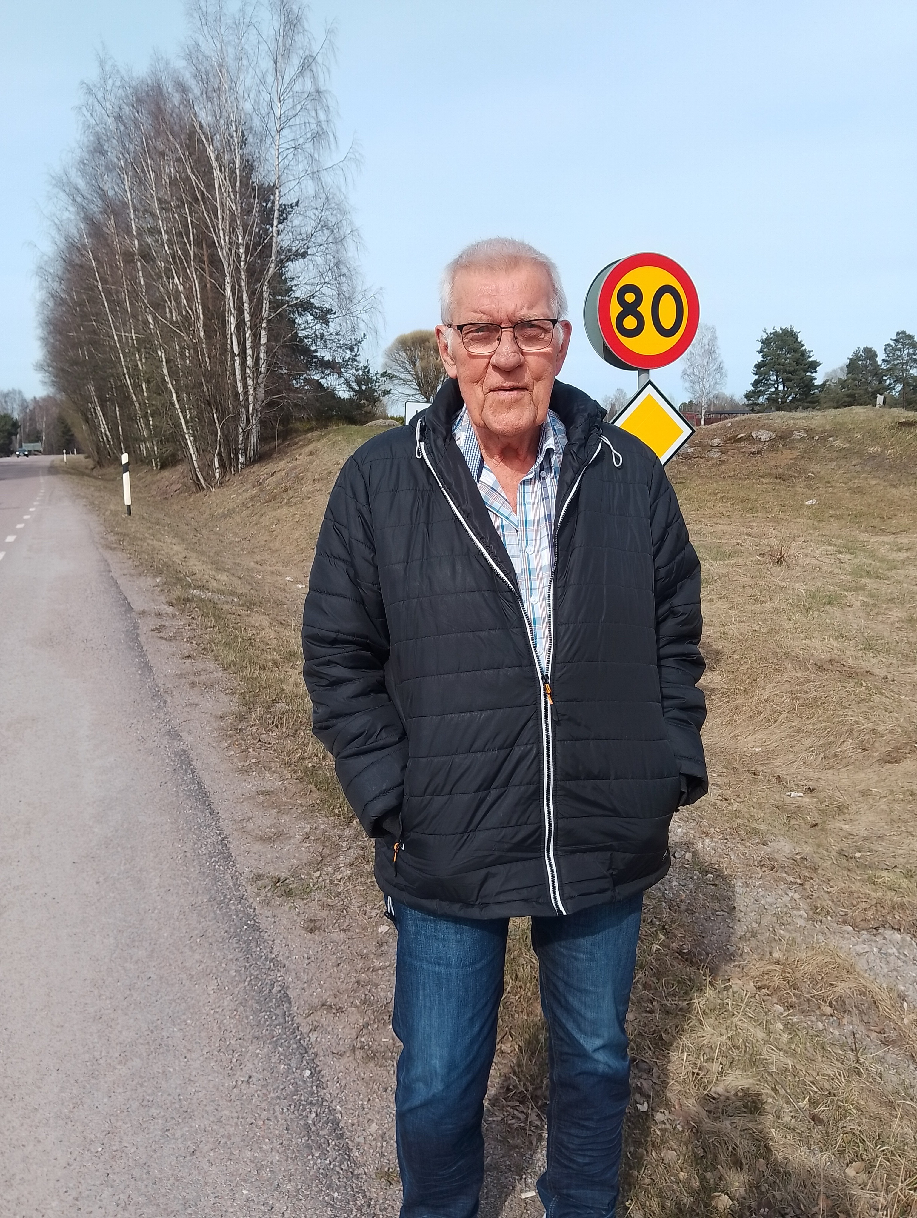 Man 82 år söker trevlig dam
